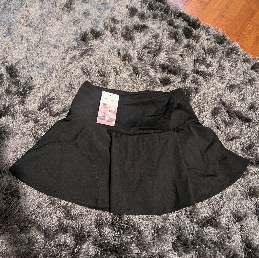 Halara mini skirt